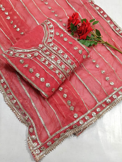 Fresh Akhroot gotta 2-piece.